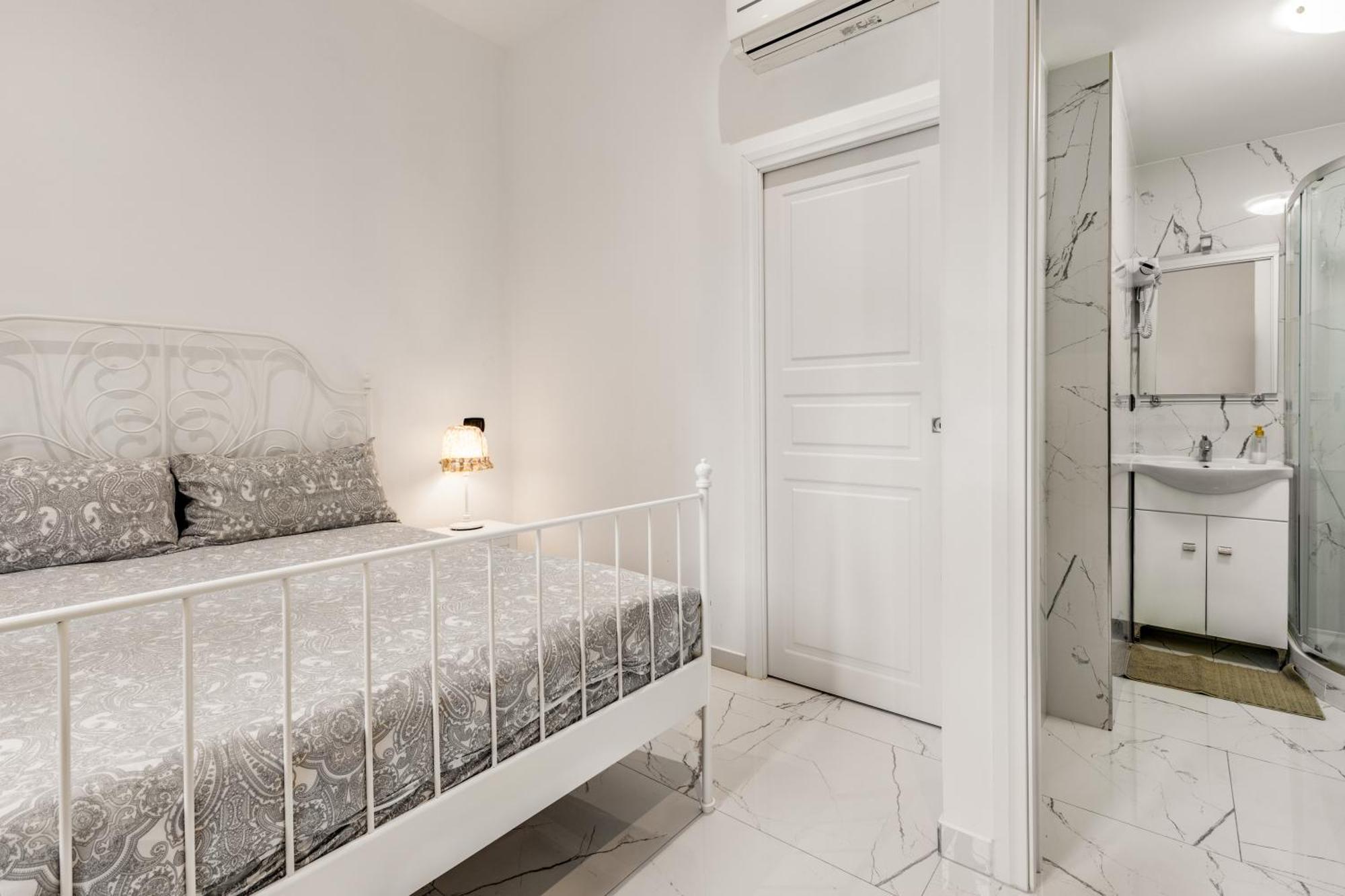 Dolce Rooms Милано Екстериор снимка